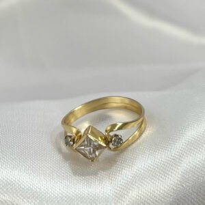 Anillo rombo circón blanco